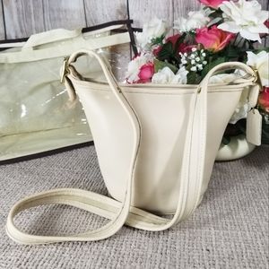 Coach Maggie Cream Duffle Bag # 9019 Vintage